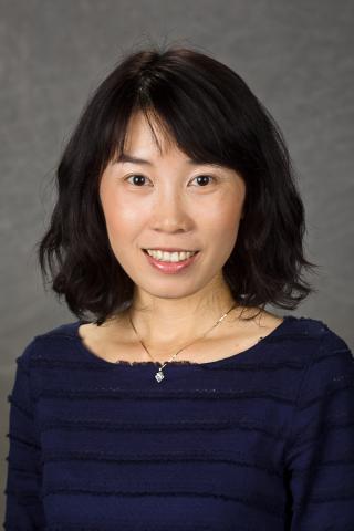 Portrait of Tracy Lu